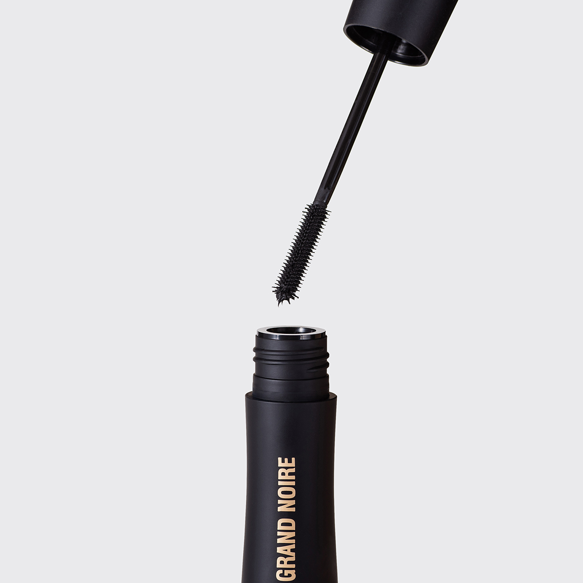 Vivienne Sabo - WOW Volume and Length Mascara "GRAND NOIRE"